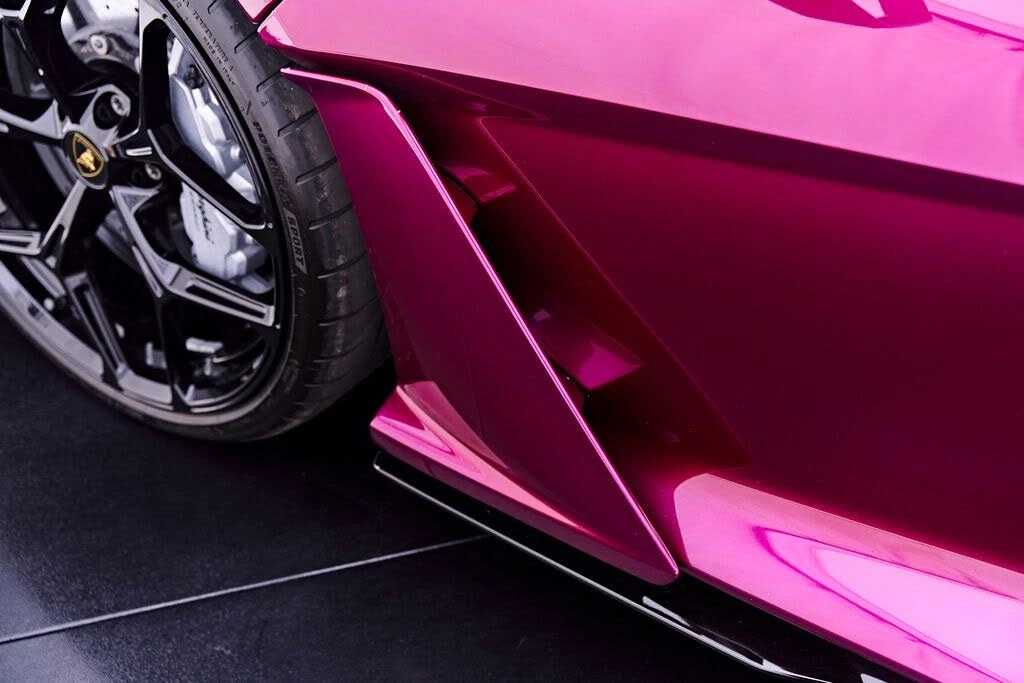 2025 Lamborghini Revuelto - Image 30 of 31