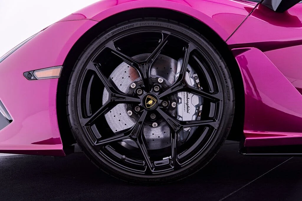 2025 Lamborghini Revuelto - Image 3 of 31