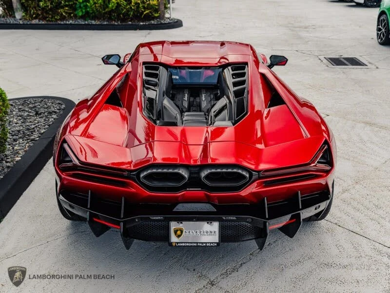 2025 Lamborghini Revuelto - Image 4 of 31
