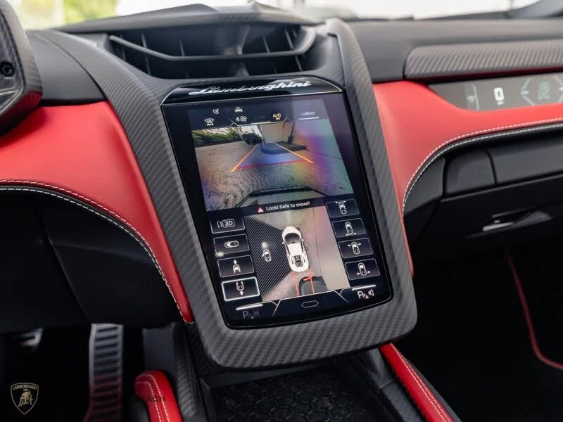 2025 Lamborghini Revuelto - Image 16 of 31