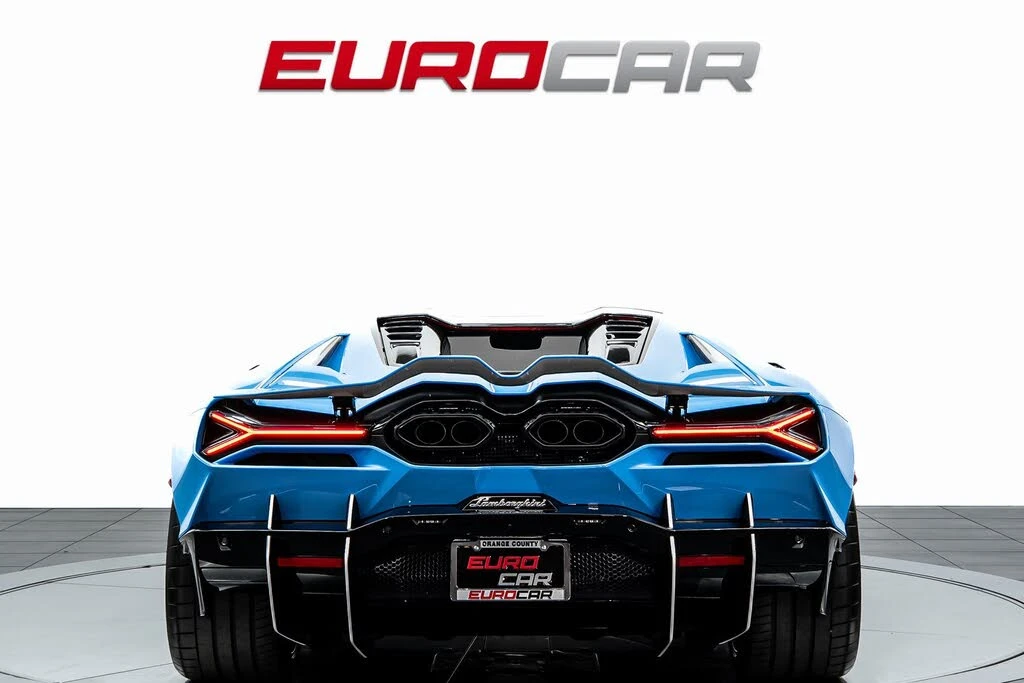 2025 Lamborghini Revuelto - Image 4 of 31