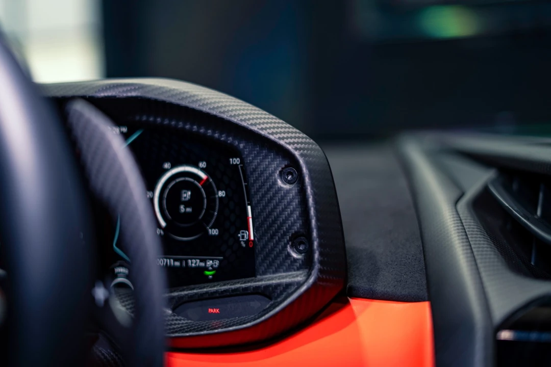2025 Lamborghini Revuelto - Image 26 of 31