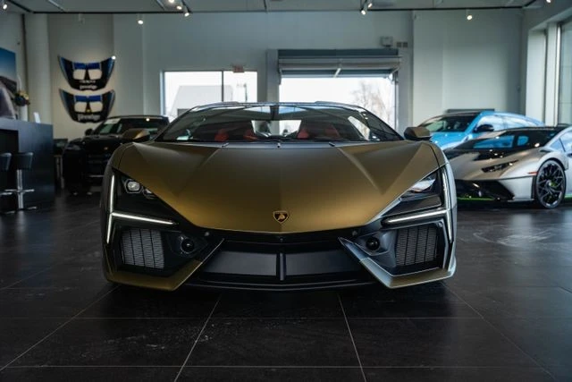 2025 Lamborghini Revuelto - Image 5 of 31