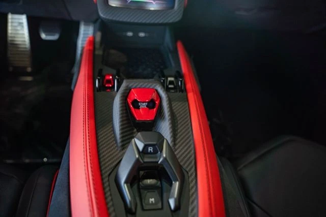 2025 Lamborghini Revuelto - Image 30 of 31