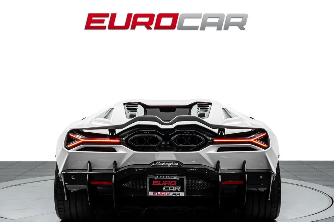 2025 Lamborghini Revuelto - Image 4 of 31