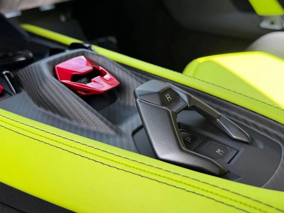2025 Lamborghini Revuelto - Image 9 of 12