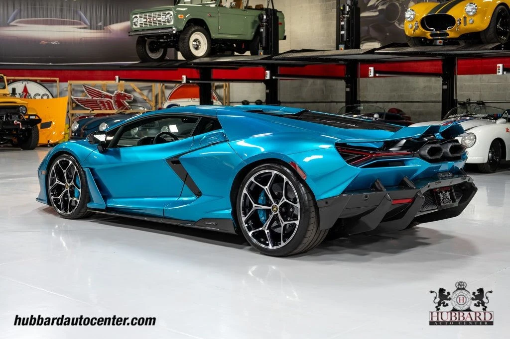 2025 Lamborghini Revuelto - Image 6 of 12