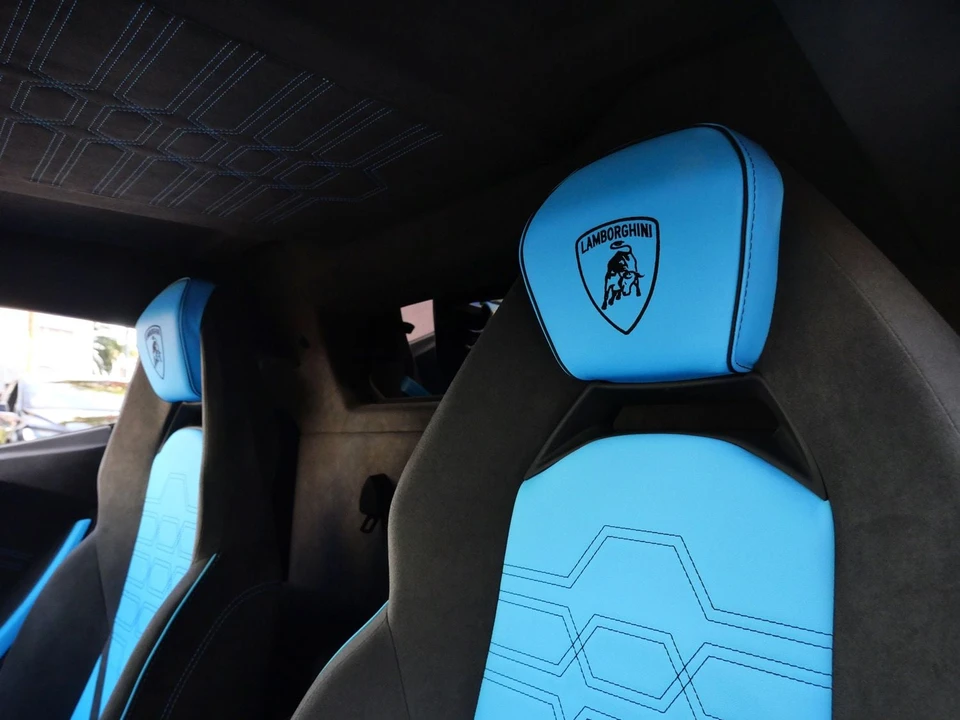 2025 Lamborghini Revuelto - Image 27 of 31