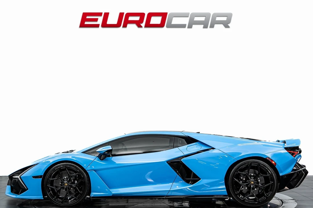 2025 Lamborghini Revuelto - Image 2 of 31