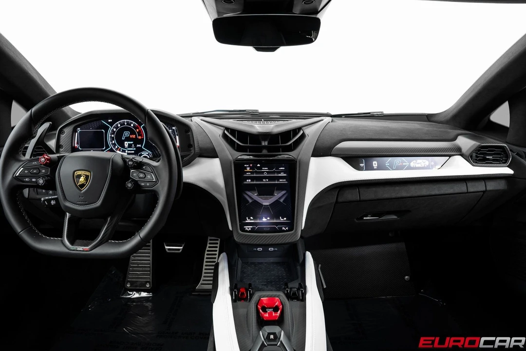 2025 Lamborghini Revuelto - Image 30 of 31