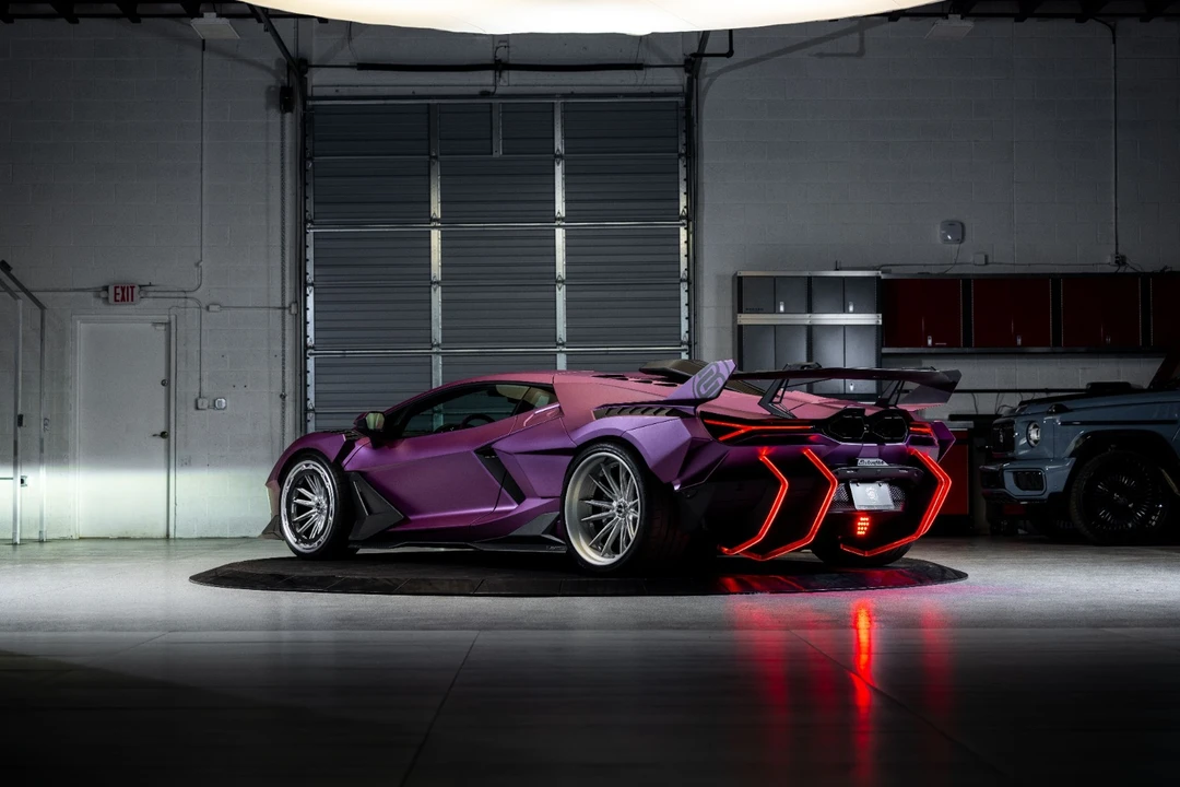 2025 Lamborghini Revuelto - Image 12 of 21