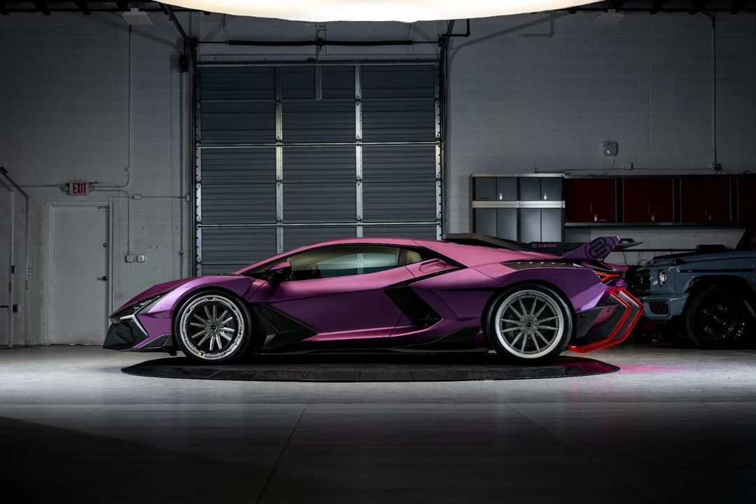2025 Lamborghini Revuelto - Image 11 of 21