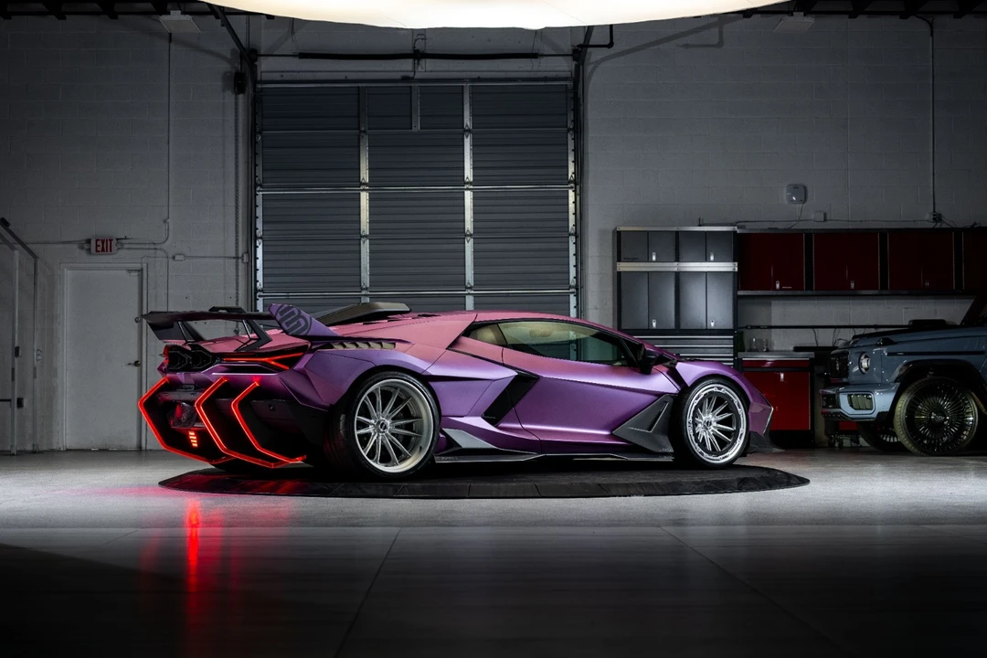 2025 Lamborghini Revuelto - Image 7 of 21