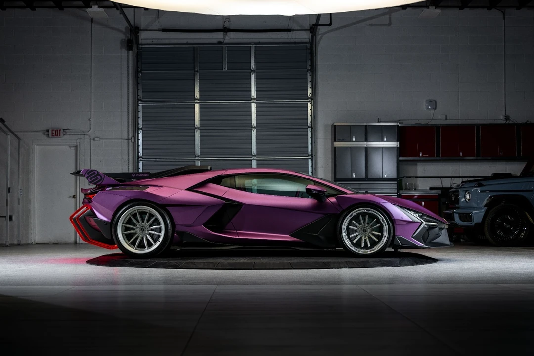 2025 Lamborghini Revuelto - Image 6 of 21