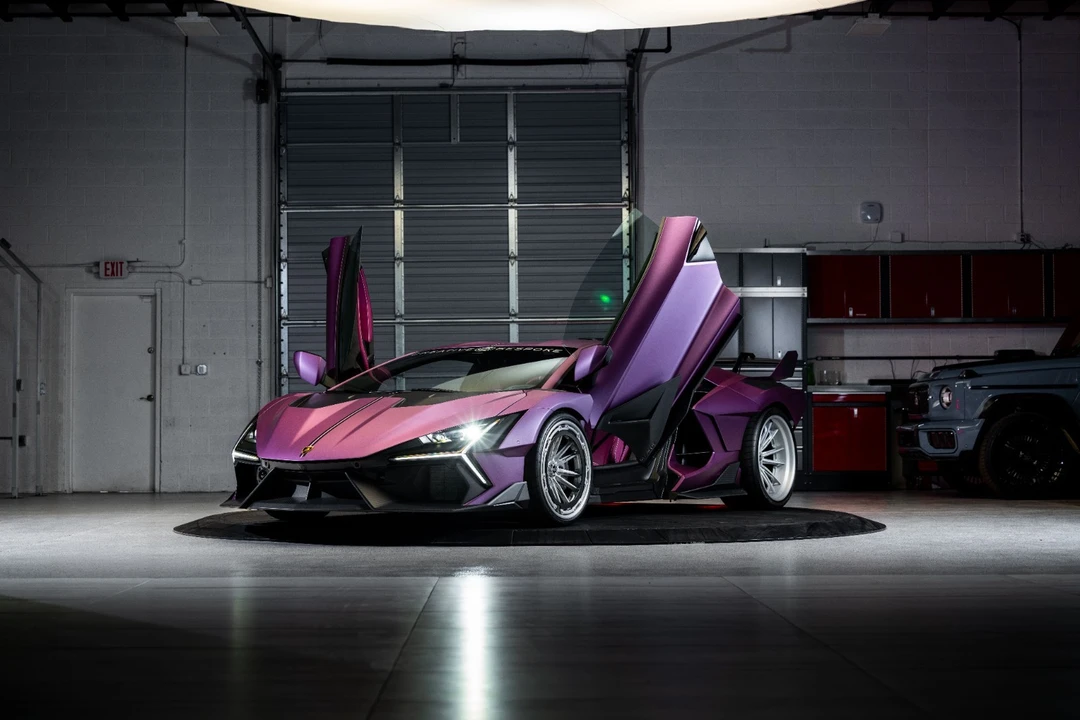 2025 Lamborghini Revuelto - Image 16 of 21
