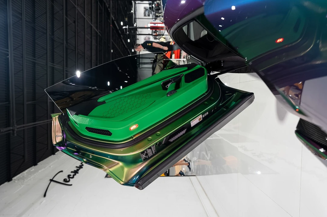 2025 Lamborghini Revuelto - Image 27 of 31