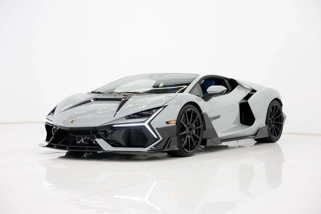 2025 Lamborghini Revuelto - Image 9 of 21