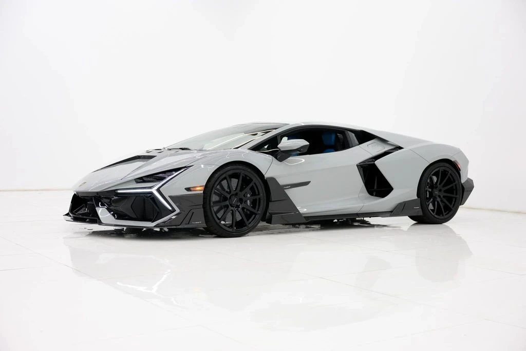 2025 Lamborghini Revuelto - Image 11 of 21