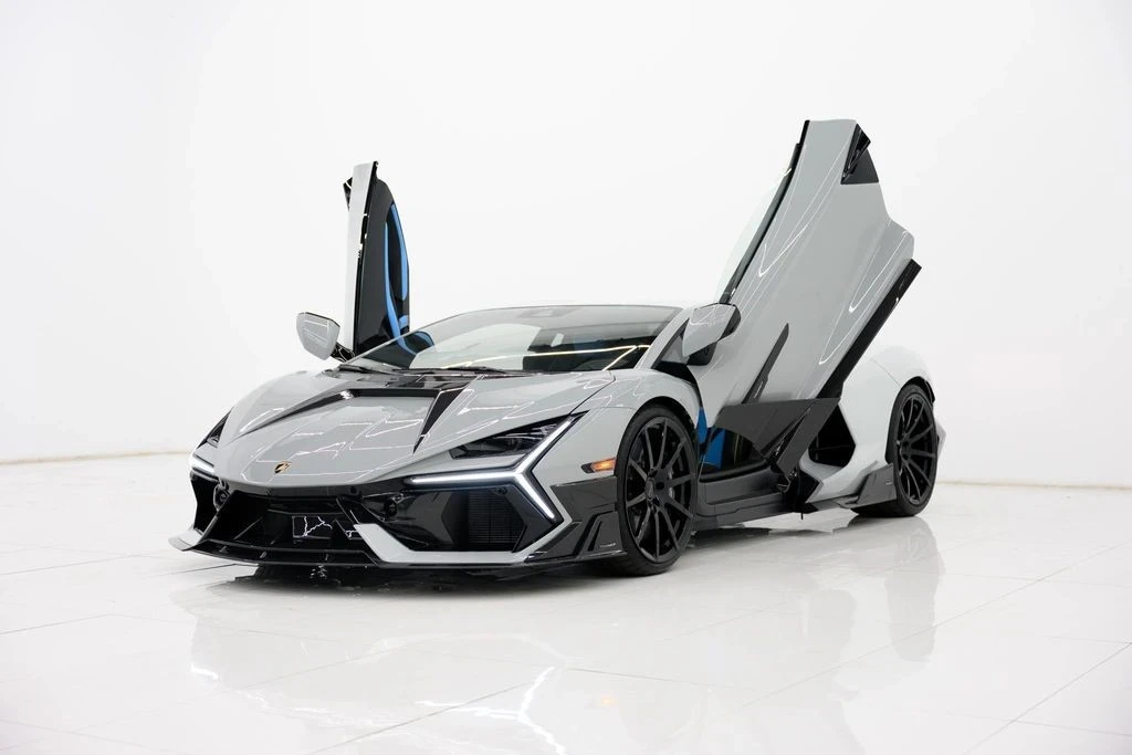 2025 Lamborghini Revuelto - Image 21 of 21