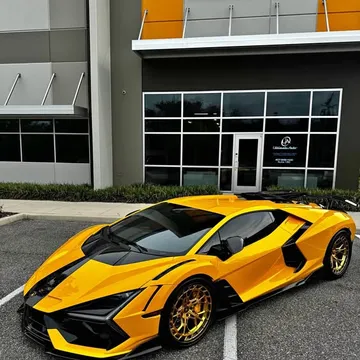 2025 Lamborghini Revuelto