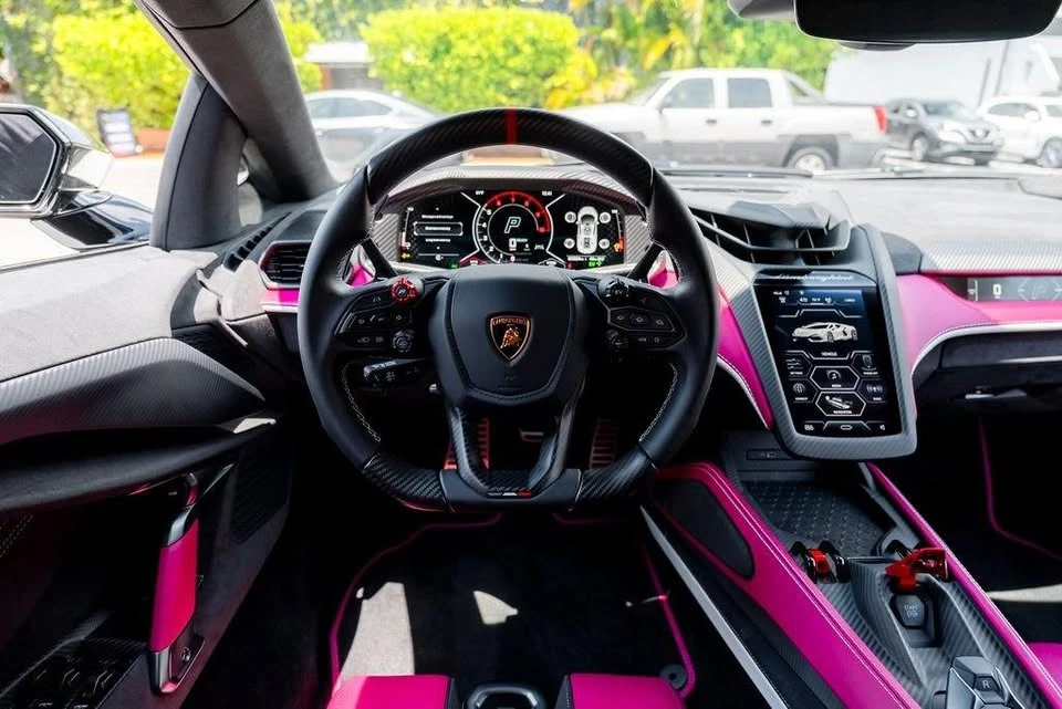 2025 Lamborghini Revuelto - Image 20 of 20