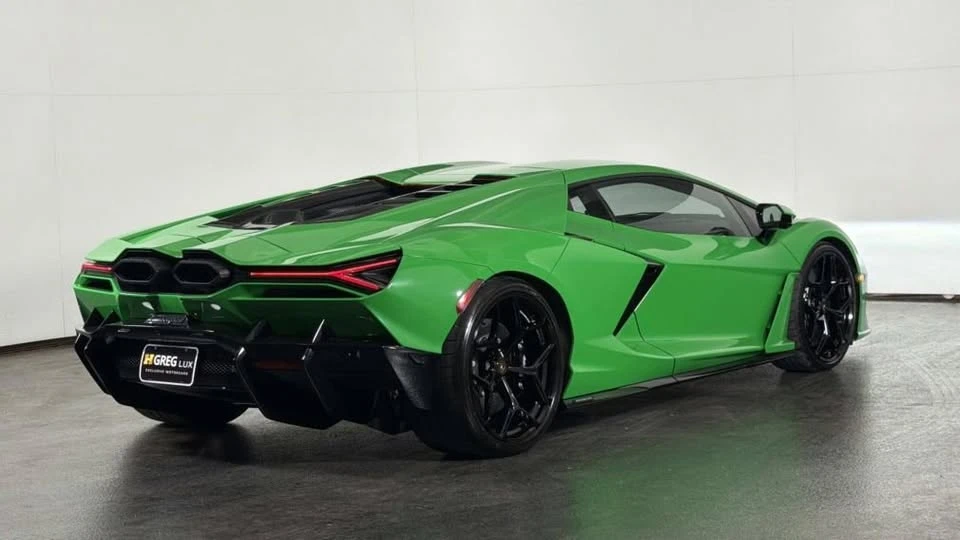 2025 Lamborghini Revuelto - Image 2 of 20