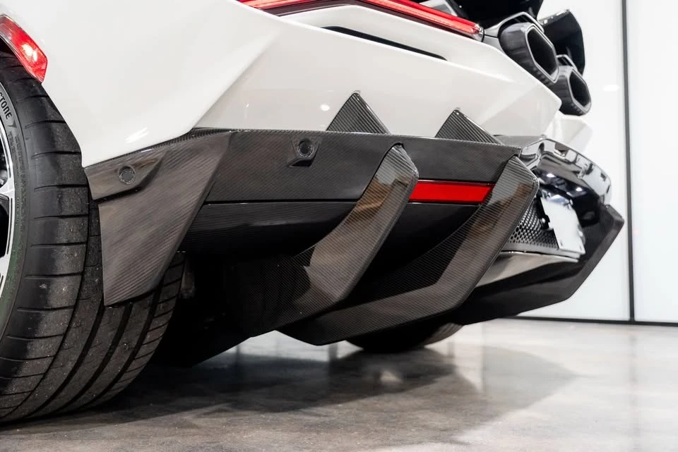 2025 Lamborghini Revuelto - Image 8 of 8