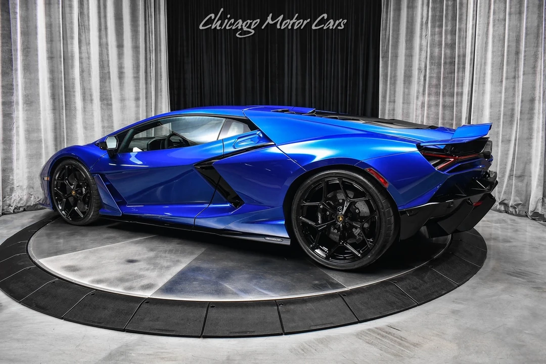 2025 Lamborghini Revuelto - Image 3 of 21