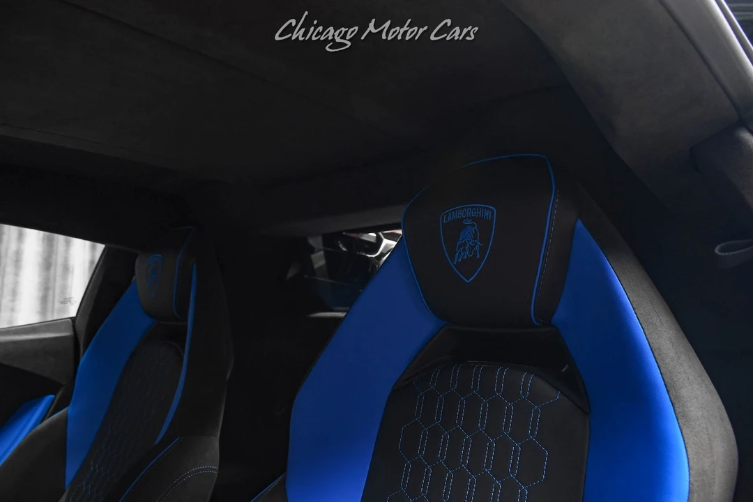 2025 Lamborghini Revuelto - Image 16 of 21