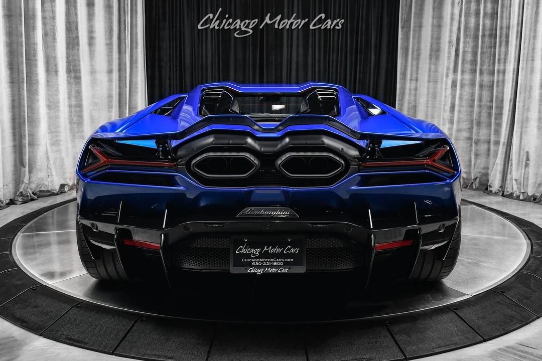 2025 Lamborghini Revuelto - Image 4 of 21