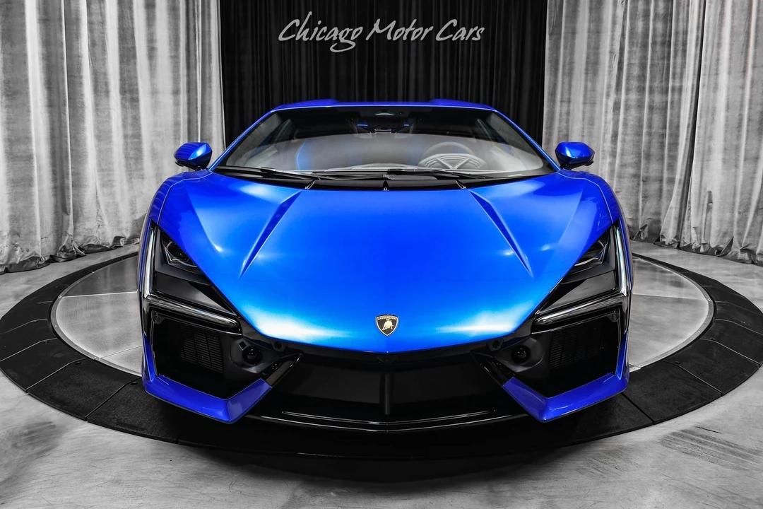 2025 Lamborghini Revuelto - Image 7 of 21
