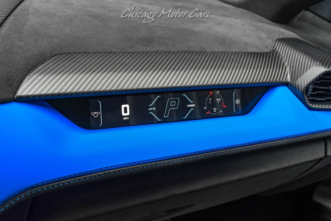 2025 Lamborghini Revuelto - Image 20 of 21