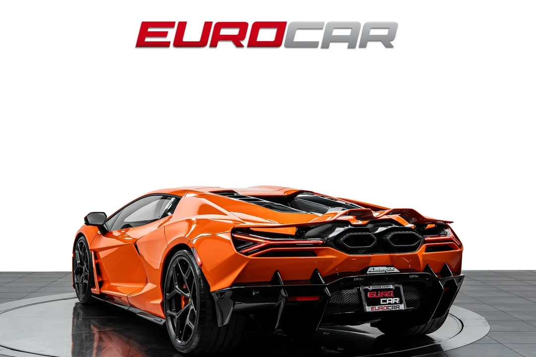 2025 Lamborghini Revuelto - Image 3 of 31