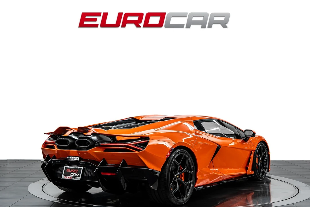 2025 Lamborghini Revuelto - Image 5 of 31