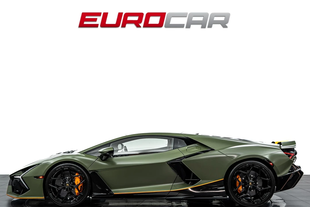 2025 Lamborghini Revuelto - Image 2 of 31