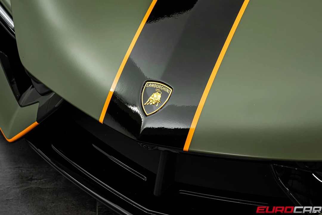2025 Lamborghini Revuelto - Image 10 of 31