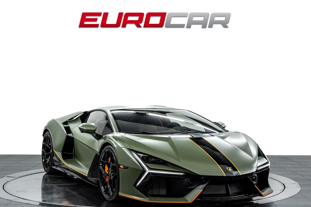 2025 Lamborghini Revuelto - Image 7 of 31