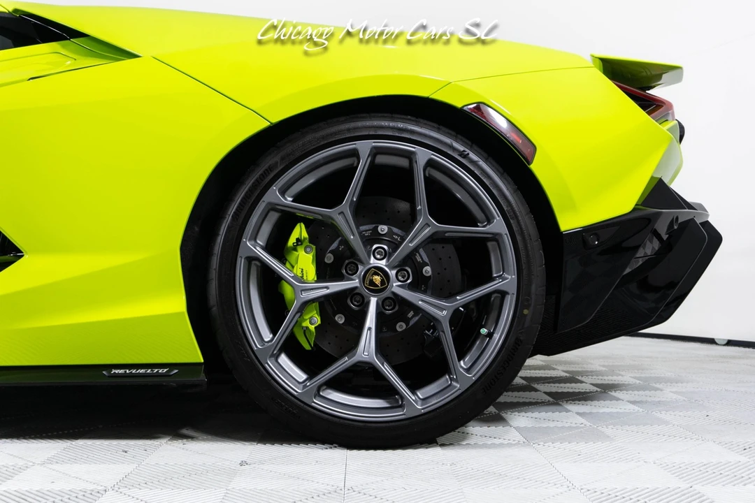 2025 Lamborghini Revuelto - Image 4 of 31