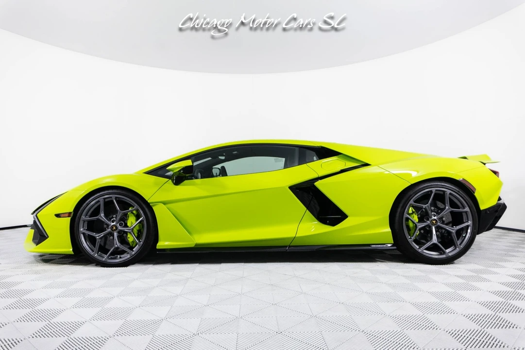 2025 Lamborghini Revuelto - Image 3 of 31