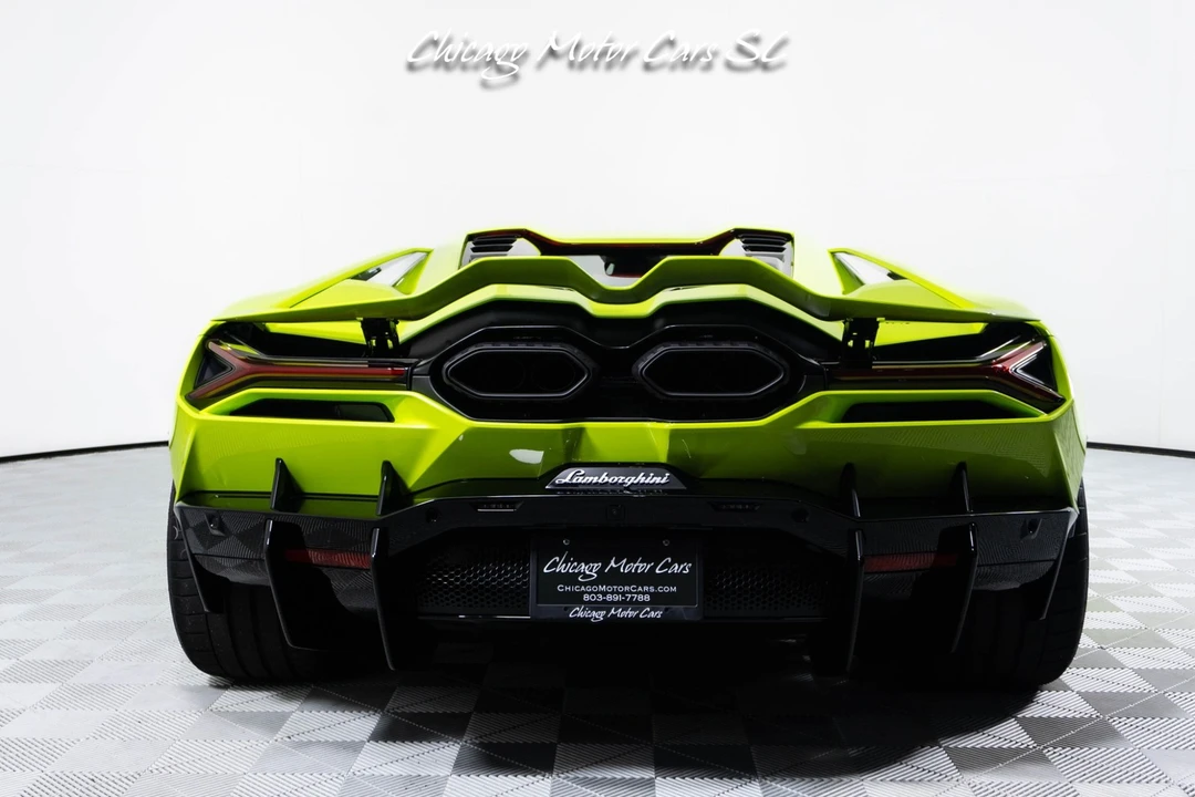 2025 Lamborghini Revuelto - Image 14 of 31