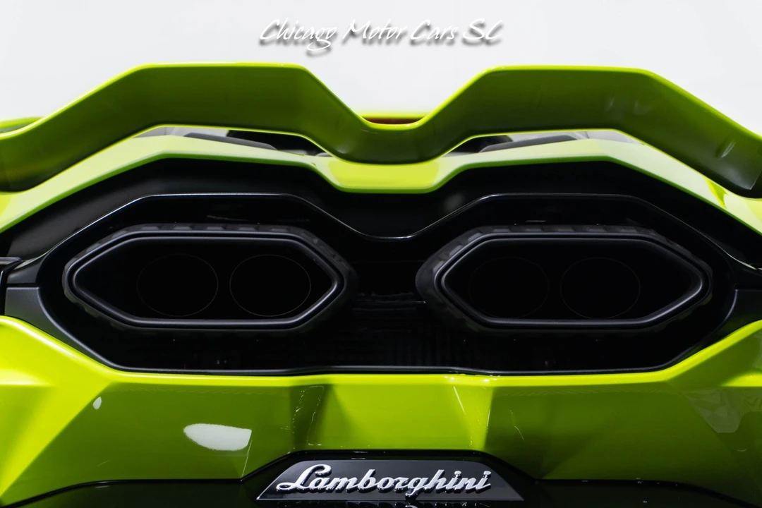 2025 Lamborghini Revuelto - Image 19 of 31