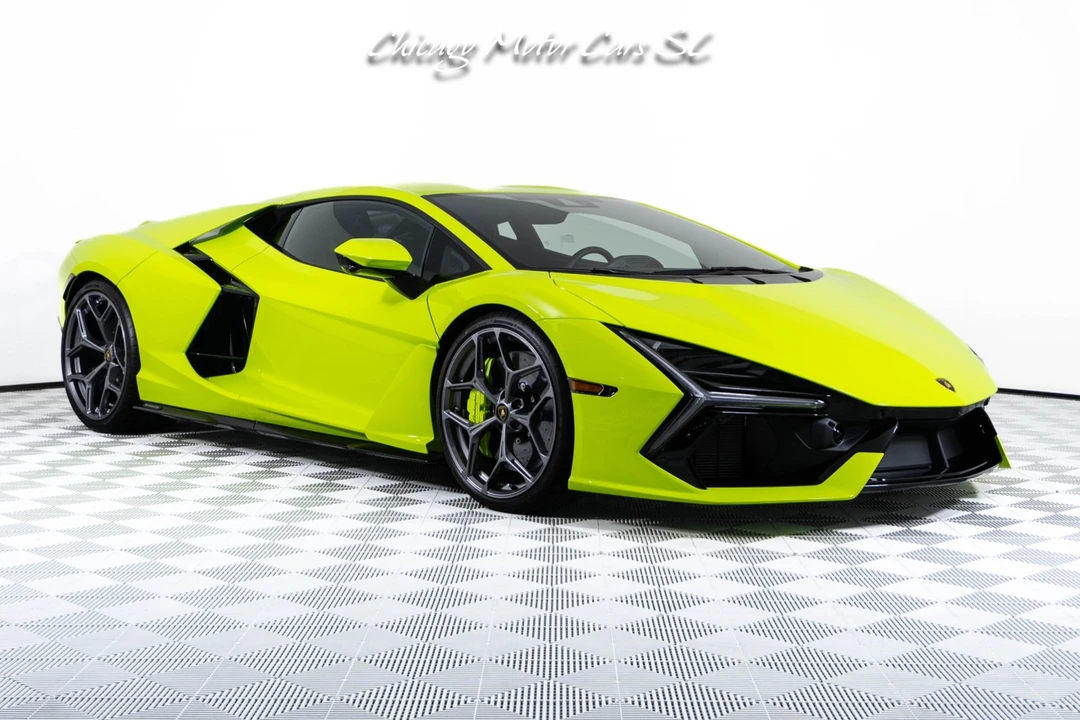 2025 Lamborghini Revuelto - Image 9 of 31