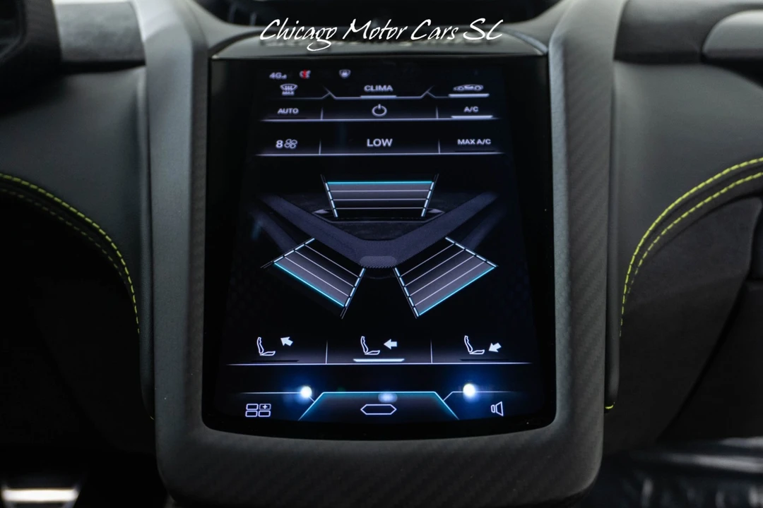 2025 Lamborghini Revuelto - Image 26 of 31