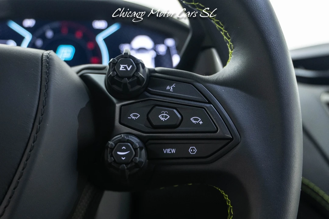 2025 Lamborghini Revuelto - Image 30 of 31