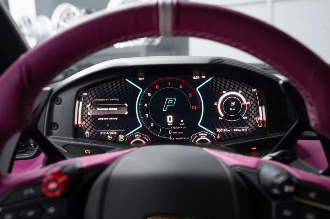 2025 Lamborghini Revuelto - Image 11 of 21