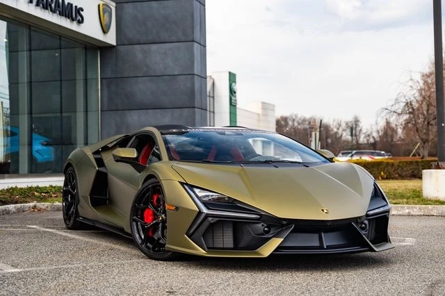 2025 Lamborghini Revuelto - Image 4 of 21