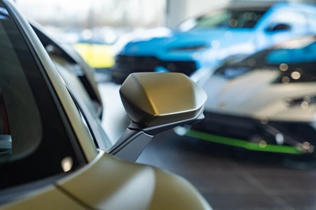 2025 Lamborghini Revuelto - Image 9 of 21