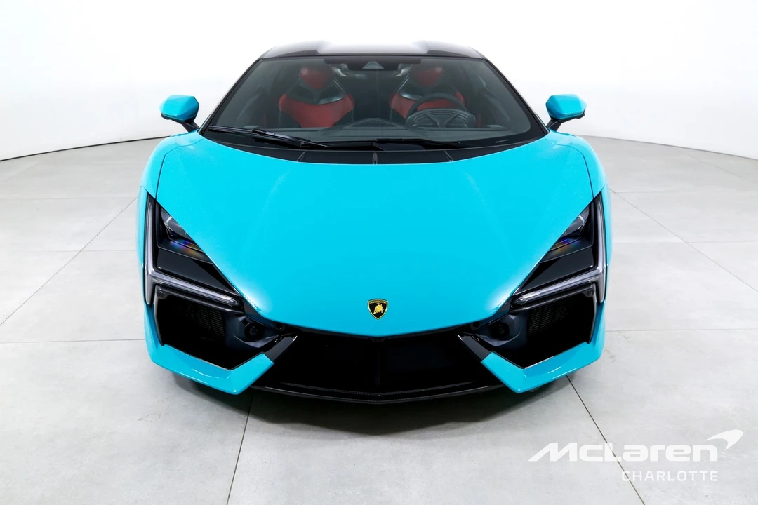 2025 Lamborghini Revuelto - Image 4 of 31