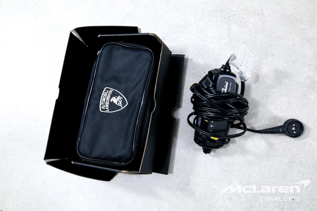 2025 Lamborghini Revuelto - Image 24 of 31