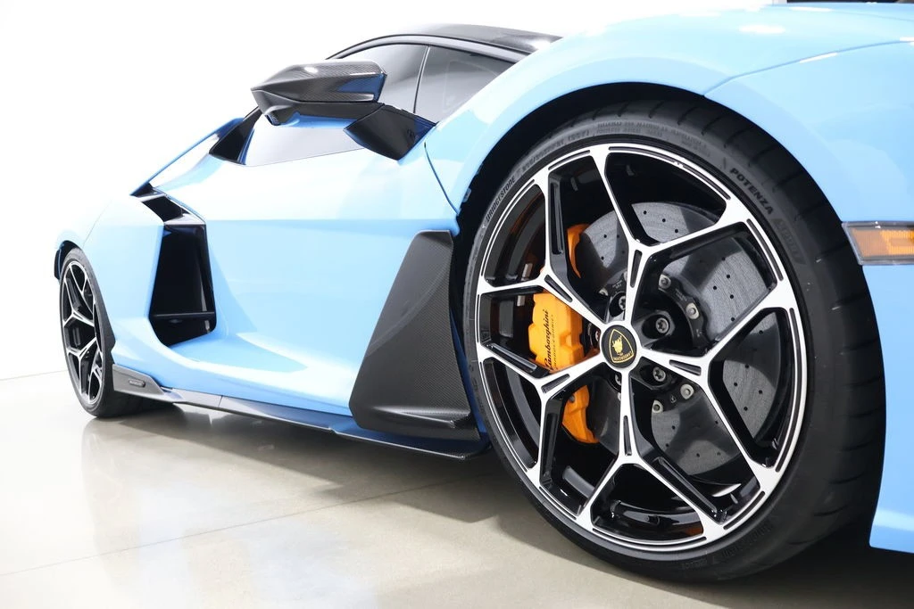 2025 Lamborghini Revuelto - Image 24 of 24